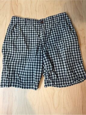 Aeropostale 33 Men's Black and White Plaid Flat-Front Shorts